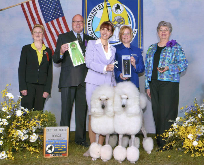 Jacki, Mimi and Valri accepting awards